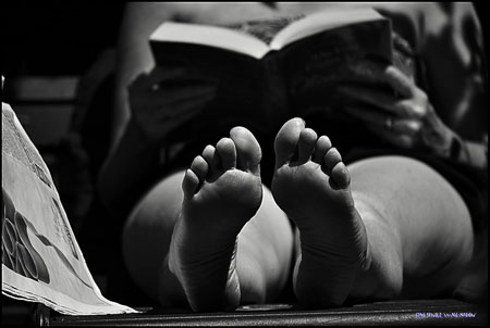 reading bare feet